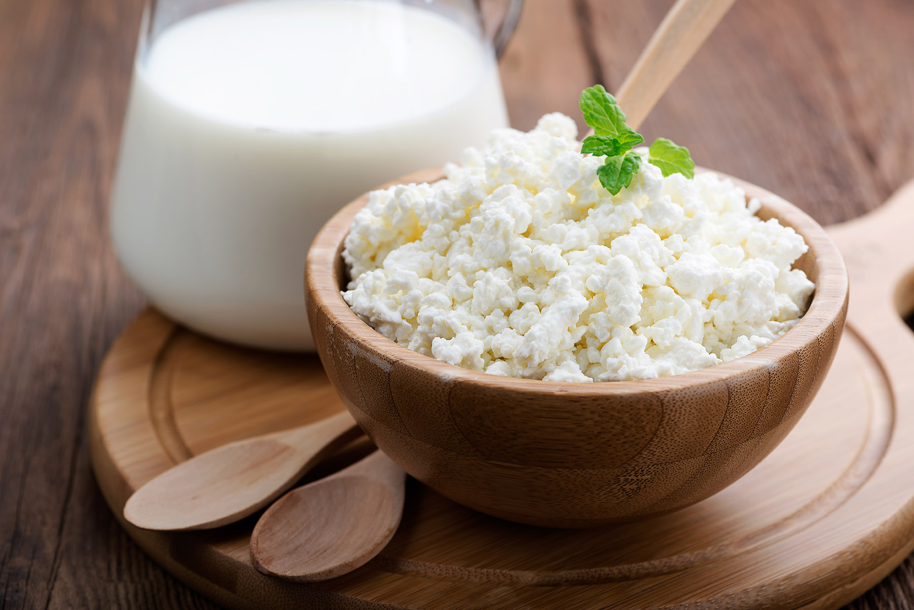 Turn Sour Milk into Fresh Cottage Cheese: An Easy Guide